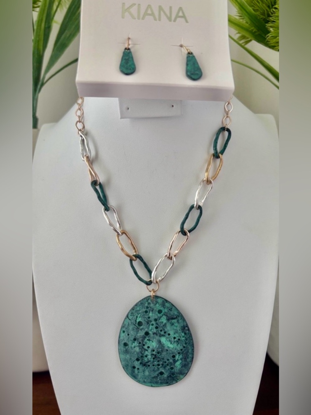 Kiana  Metal Oval Turquoise pendant,silver-gold-turquoise chain, earrings set